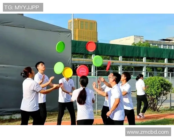 飞盘竞技的魅力与挑战重庆飞盘队的战术解析与团队协作探秘