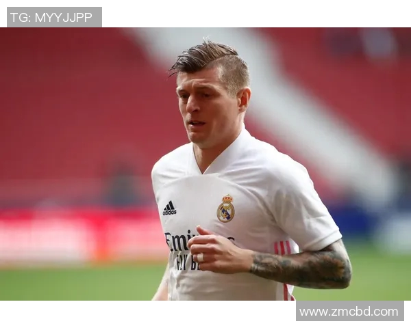 克罗斯：从天才少年到世界足球巨星的传奇旅程与成就解析