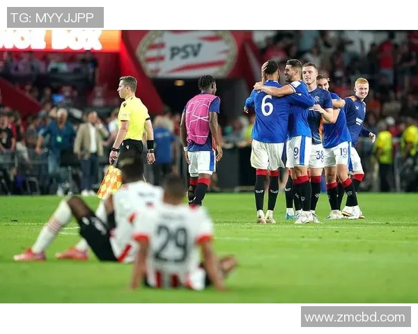 曼联与阿尔克马尔激战正酣比分揭晓引发球迷热议