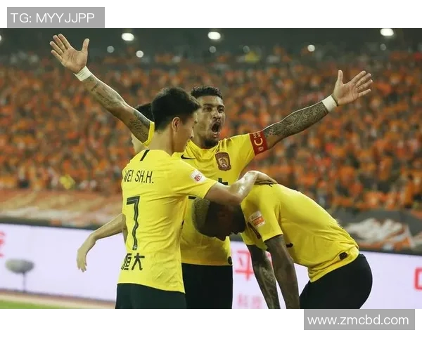 武汉卓尔迎战广州恒大全力争胜展现球队实力与拼搏精神 武汉卓尔迎战广州恒大全力争胜展现球队实力与拼搏精神