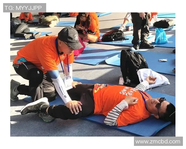 重庆飞盘队在马拉松大满贯中的团队协作精彩表现分析与点评 重庆飞盘队在马拉松大满贯中的团队协作精彩表现分析与点评